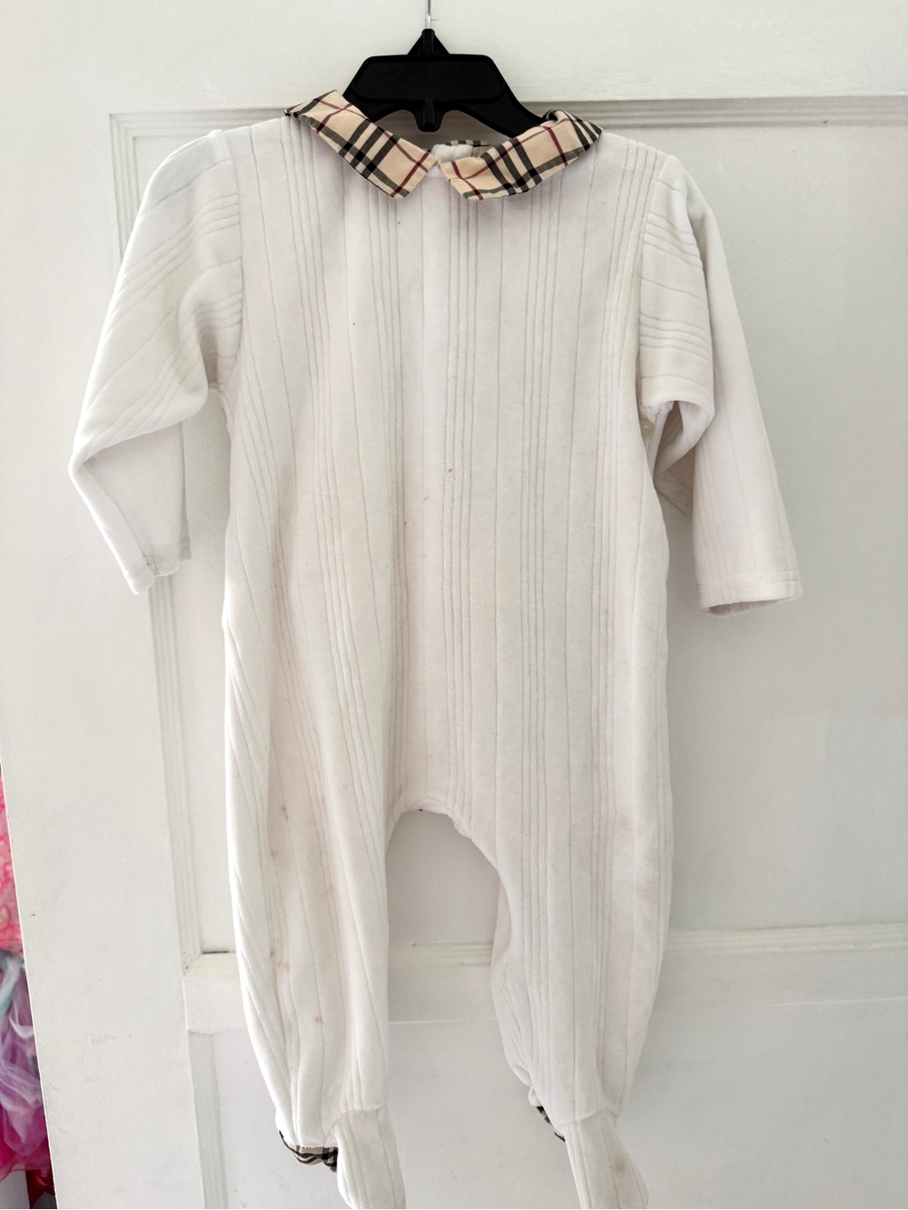 Classic Burberry White Baby One-Piece with Plaid Collar and Footies 12 m